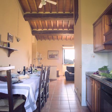 Buccia Nera Villa Chiassa Superiore Bagian luar foto